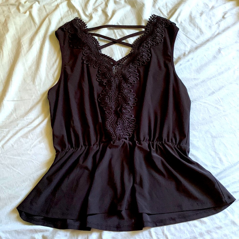 Maurice’s Black Lace Tank M
